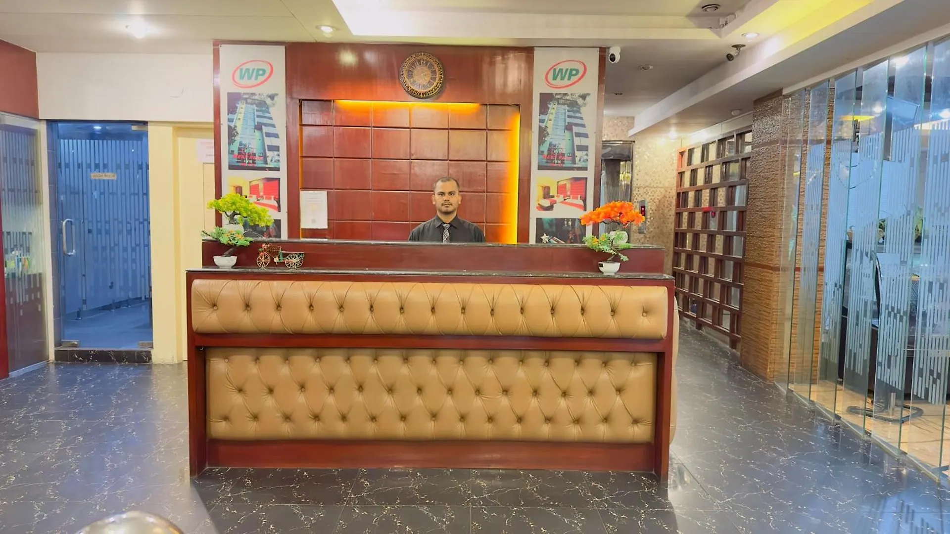 West Park Inn Dhaka 3*,