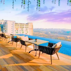 Western Maya - Luxury Collection **** Дакка